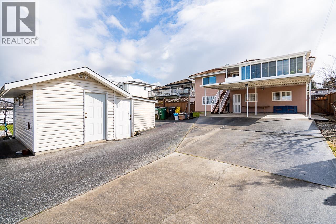 Photo 15 of 7823 Elwell Street, Burnaby BC