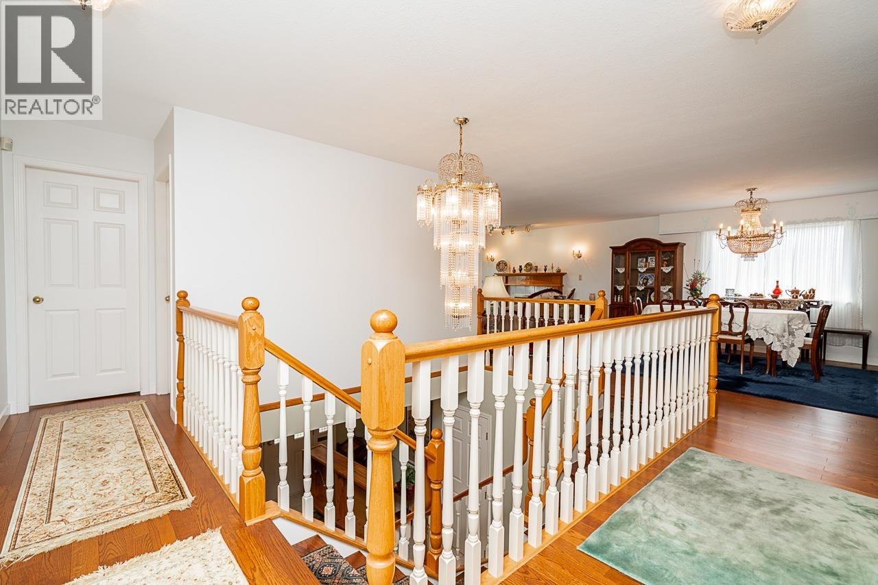 Photo 31 of 7823 Elwell Street, Burnaby BC