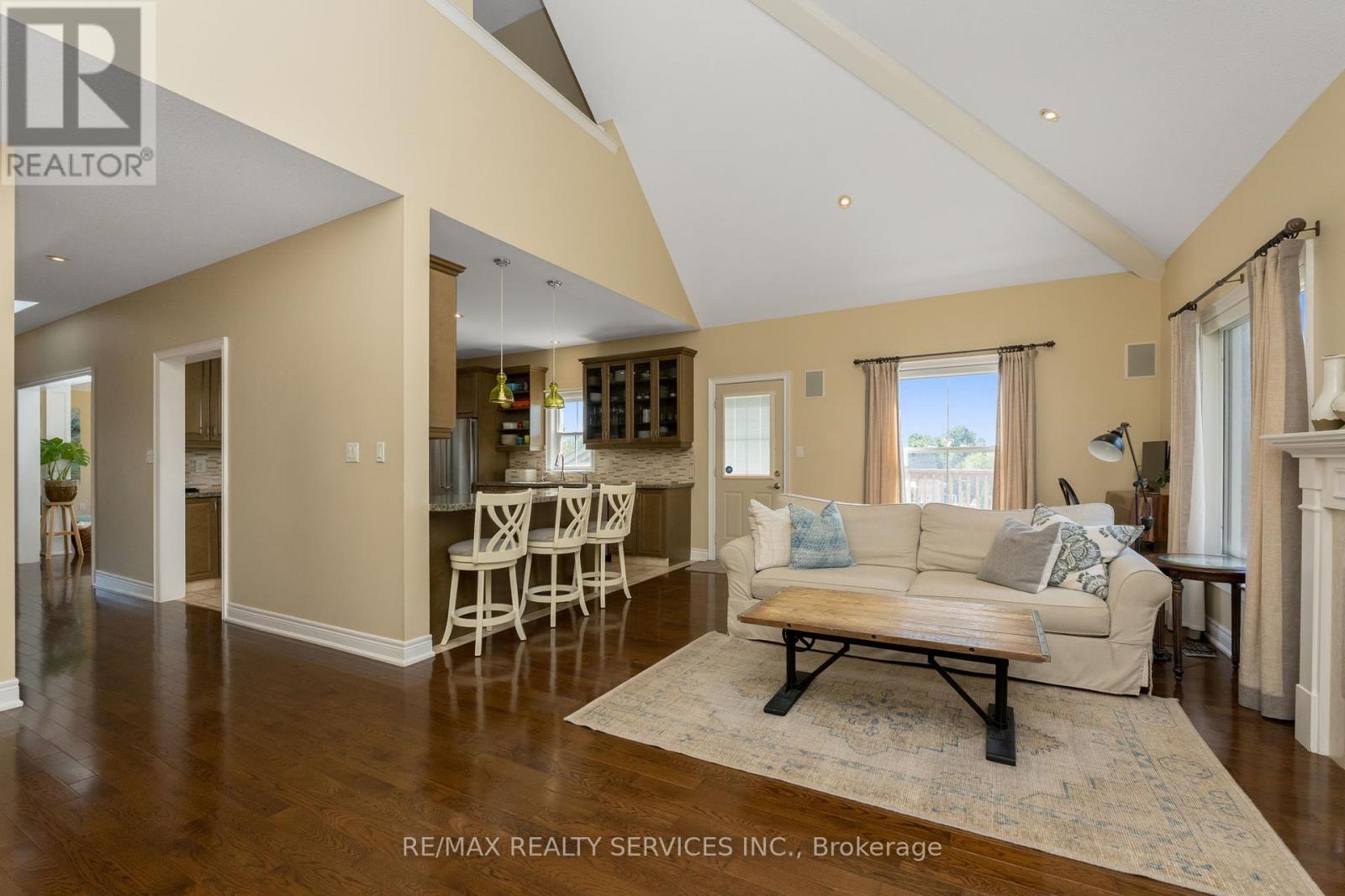 Photo 15 of 74 North Riverdale Drive, Caledon ON