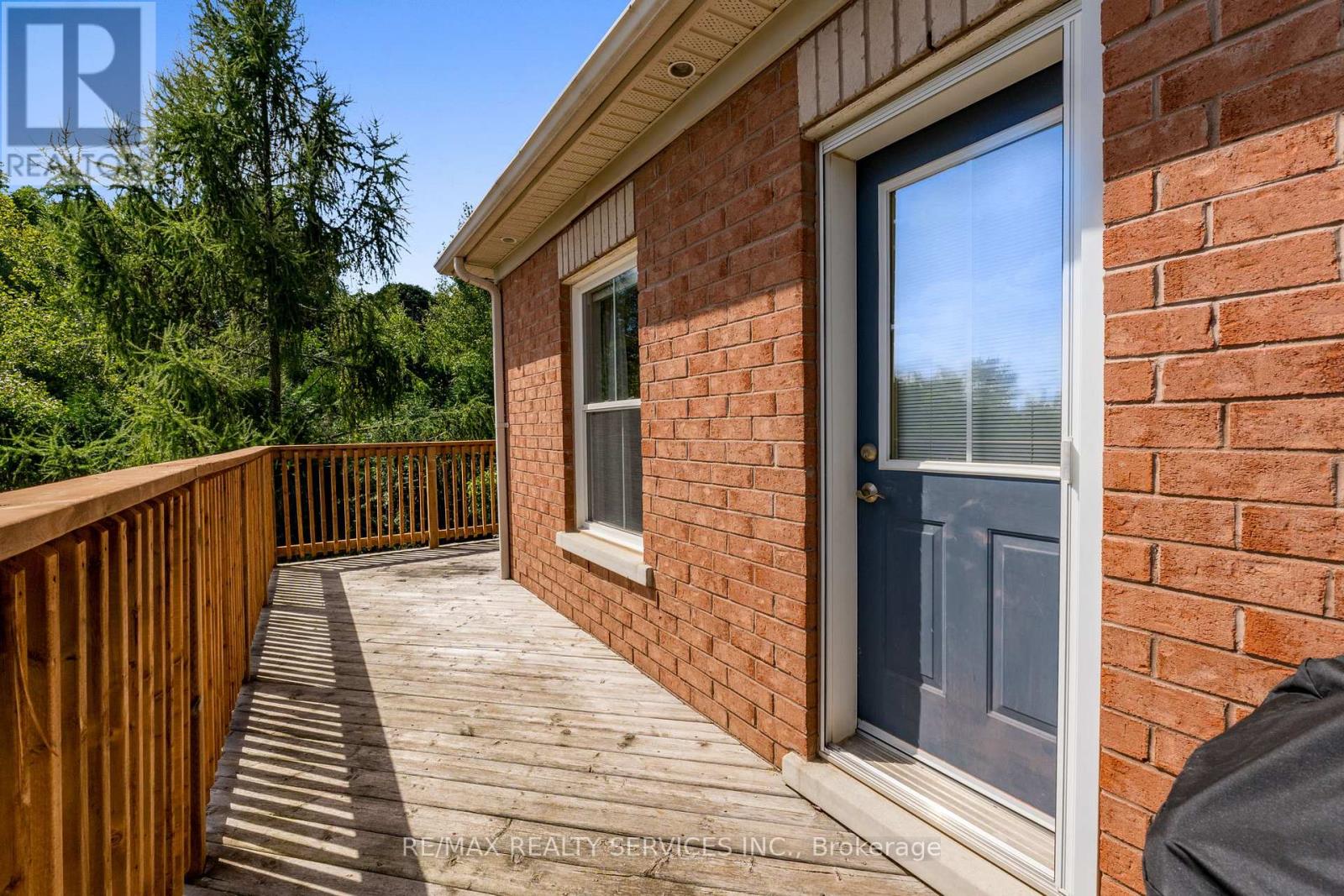 Photo 16 of 74 North Riverdale Drive, Caledon ON