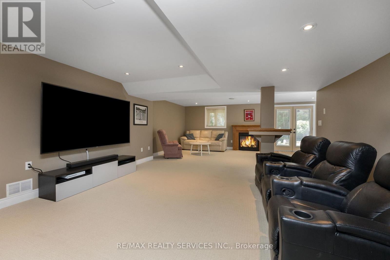 Photo 35 of 74 North Riverdale Drive, Caledon ON