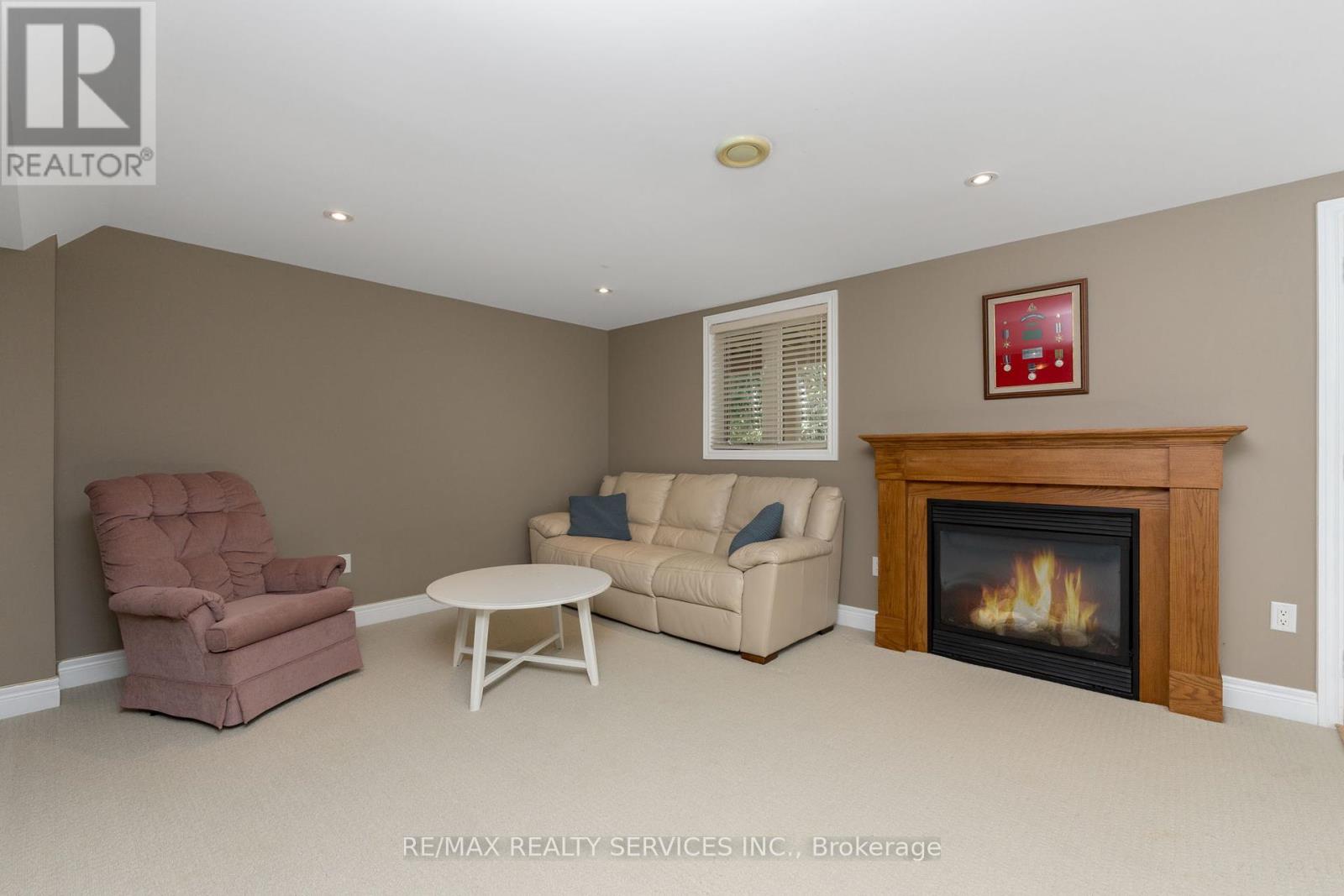 Photo 36 of 74 North Riverdale Drive, Caledon ON