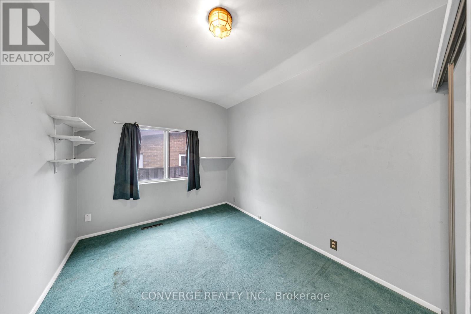 Photo 16 of 41 Brookridge Drive, Toronto ON