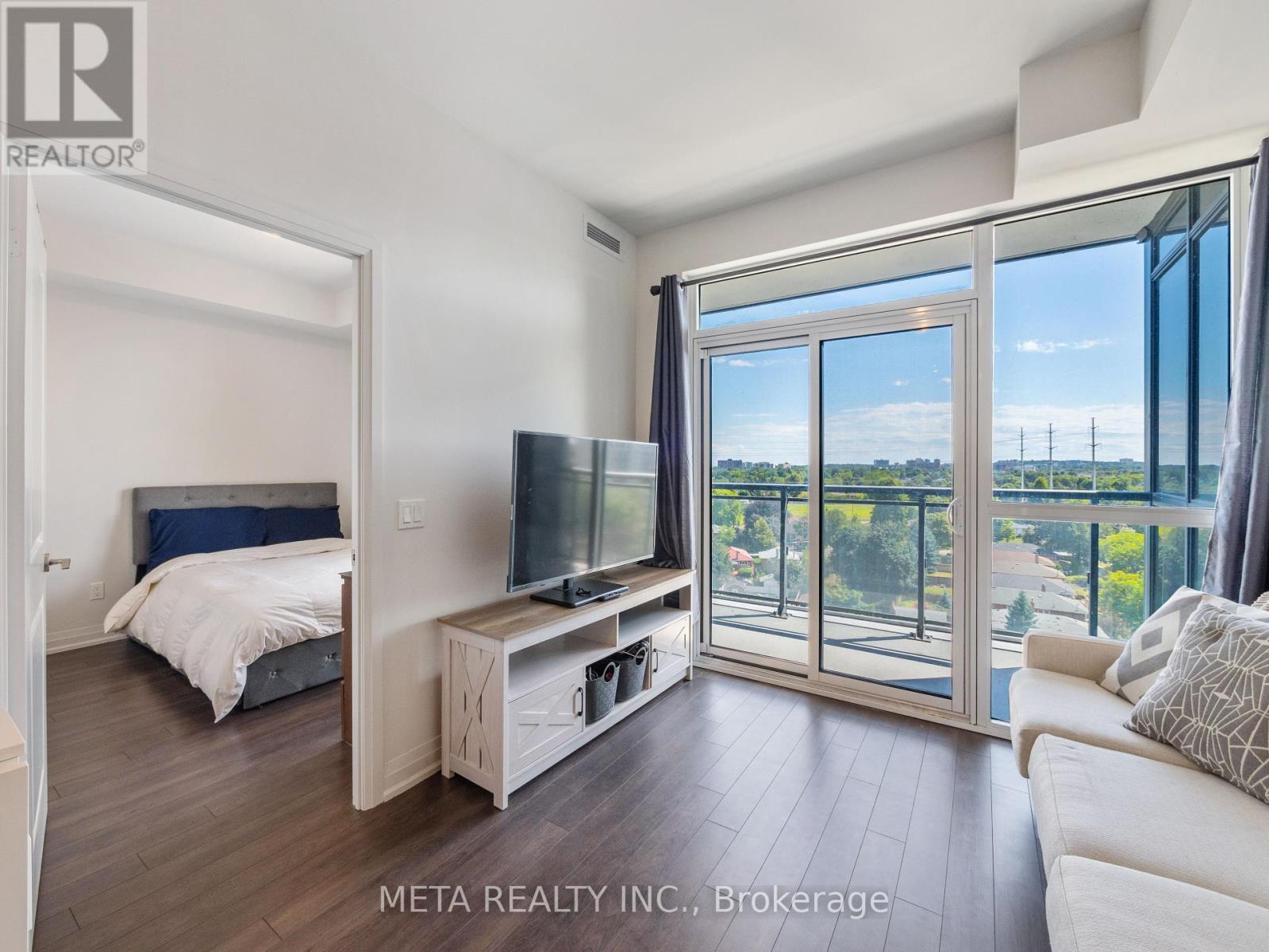 Photo 33 of 908 10 Meadowglen Place E, Toronto ON