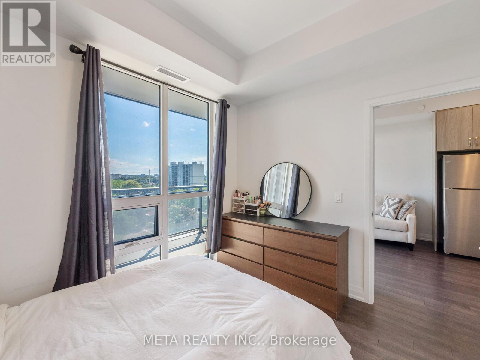 Photo 24 of 908 10 Meadowglen Place E, Toronto ON