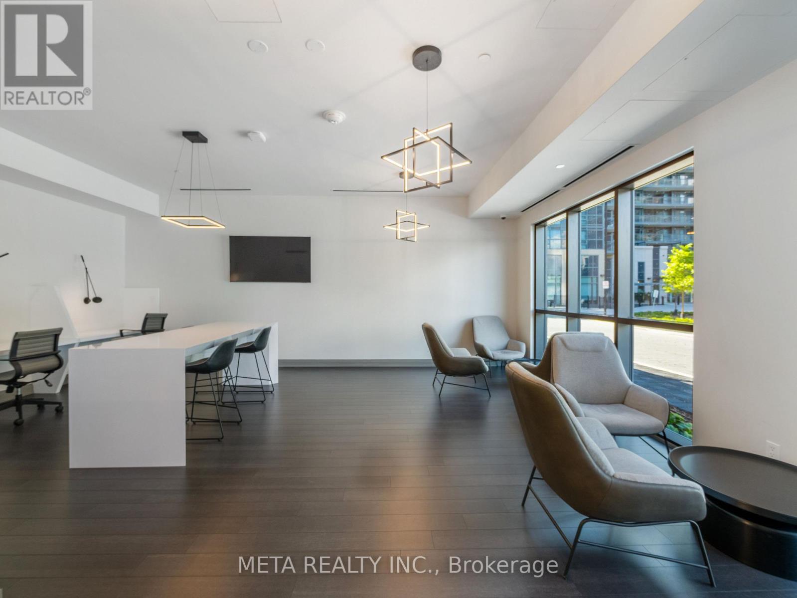 Photo 32 of 908 10 Meadowglen Place E, Toronto ON