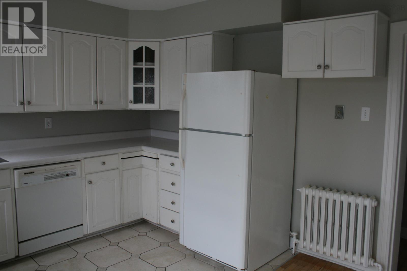 Property 3 of 20 of 3786/84 High Street