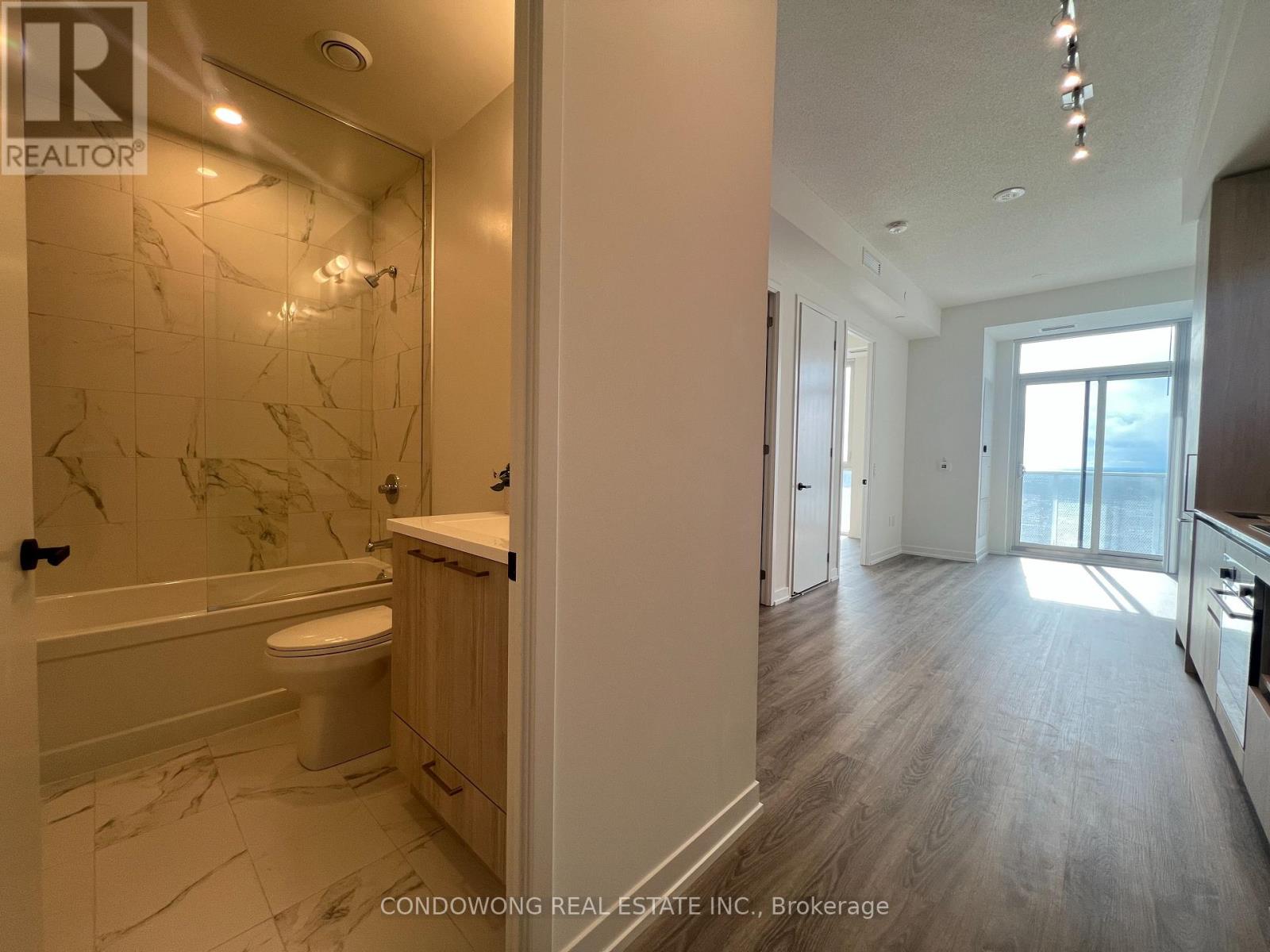 Photo 22 of 5307 195 Commerce Street, Vaughan ON