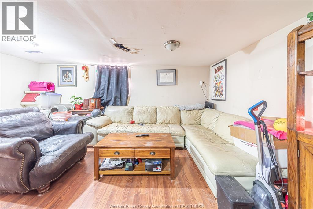 Photo 7 of 412 Prince Road, Windsor ON