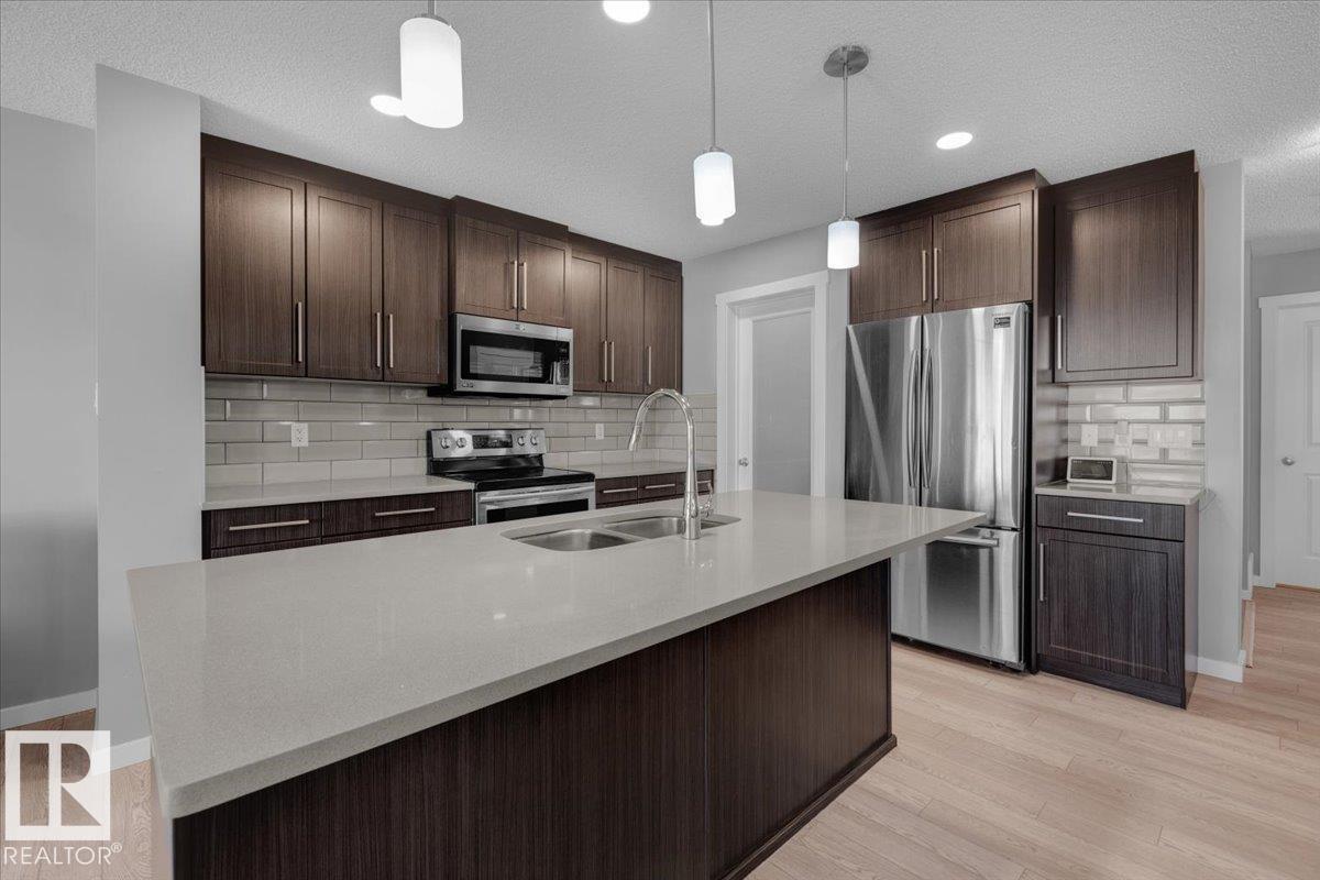 Photo 31 of 9463 209 St Nw, Edmonton AB