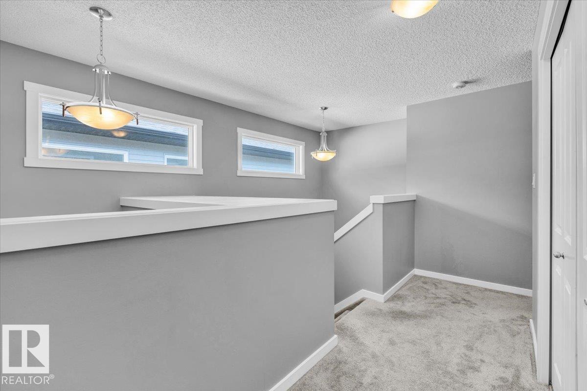Photo 12 of 9463 209 St Nw, Edmonton AB