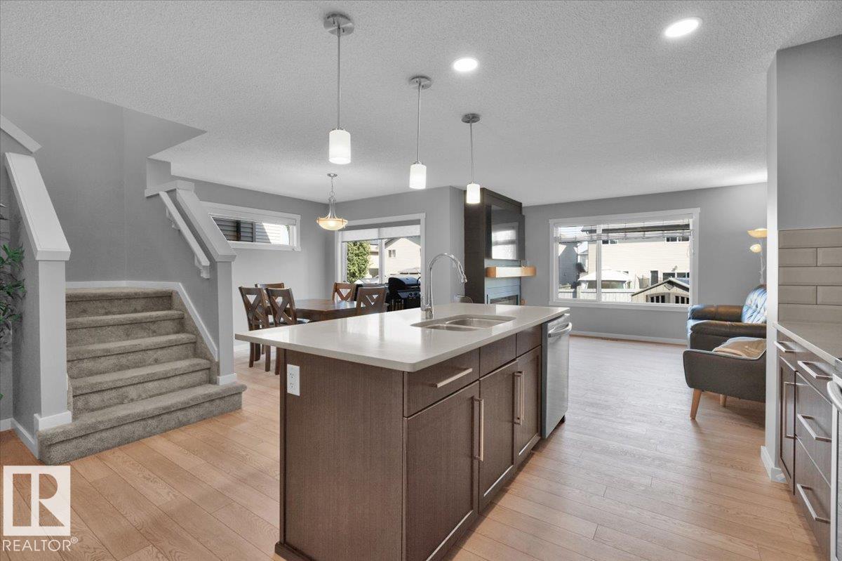 Photo 26 of 9463 209 St Nw, Edmonton AB