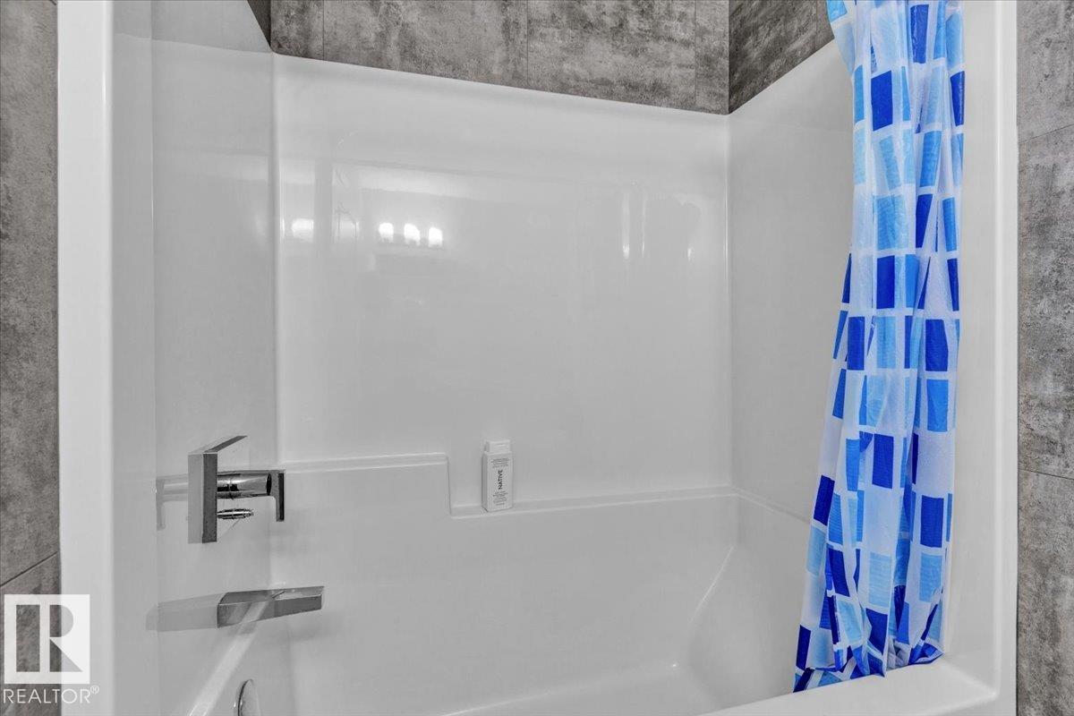 Photo 40 of 9463 209 St Nw, Edmonton AB
