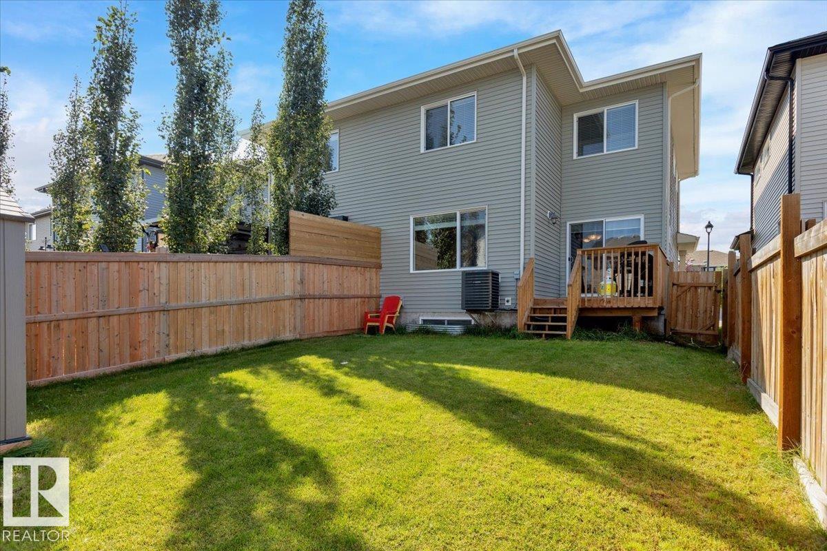 Photo 13 of 9463 209 St Nw, Edmonton AB
