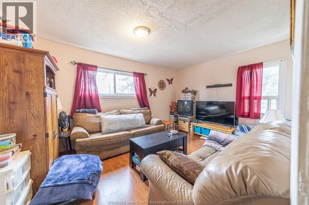 Photo 23 of 412 Prince Road, Windsor ON
