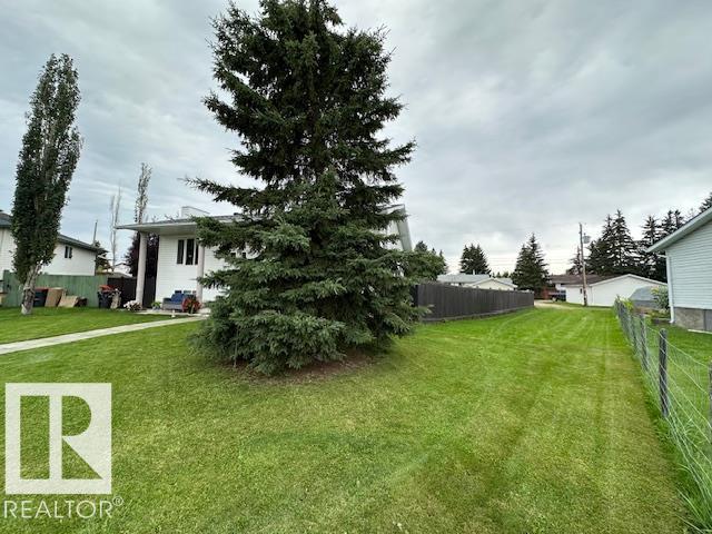 Photo 32 of 4511 49 Av, Thorsby AB