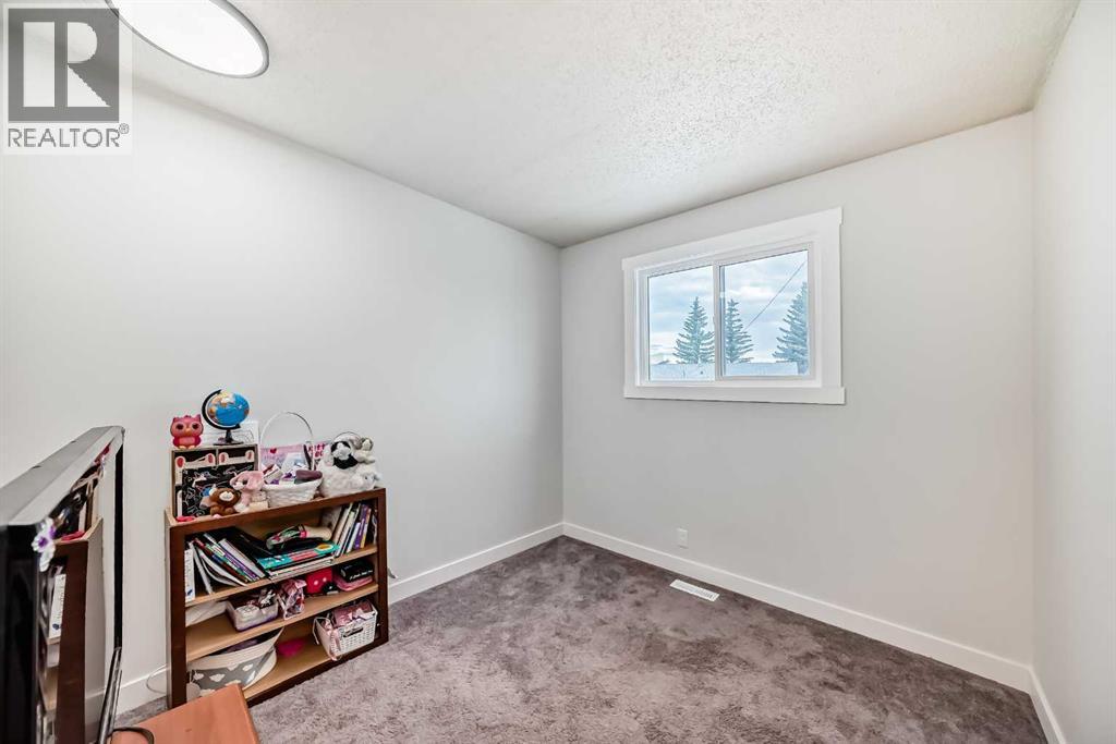 Single Family House Bungalow for Sale in  Madeira Drive NE Marlborough Park Calgary 