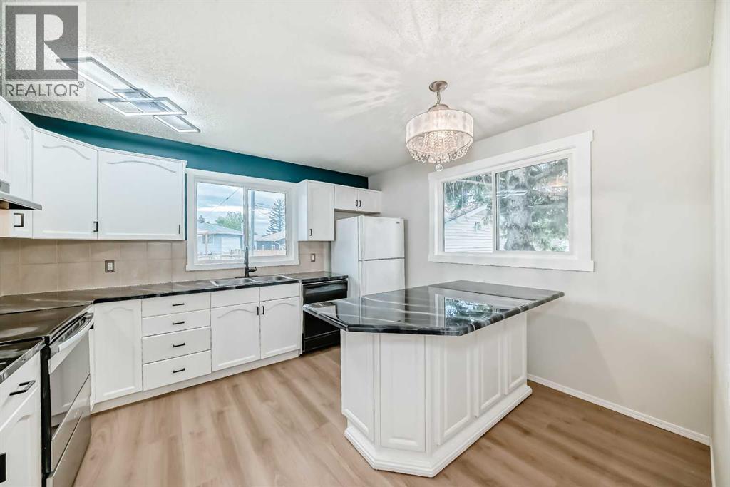 502 Madeira Drive NE, Calgary, Alberta
