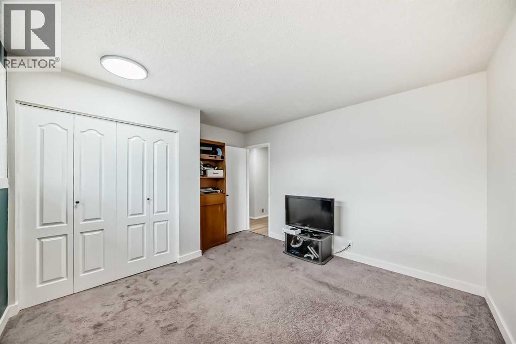 Single Family House Bungalow for Sale in  Madeira Drive NE Marlborough Park Calgary 