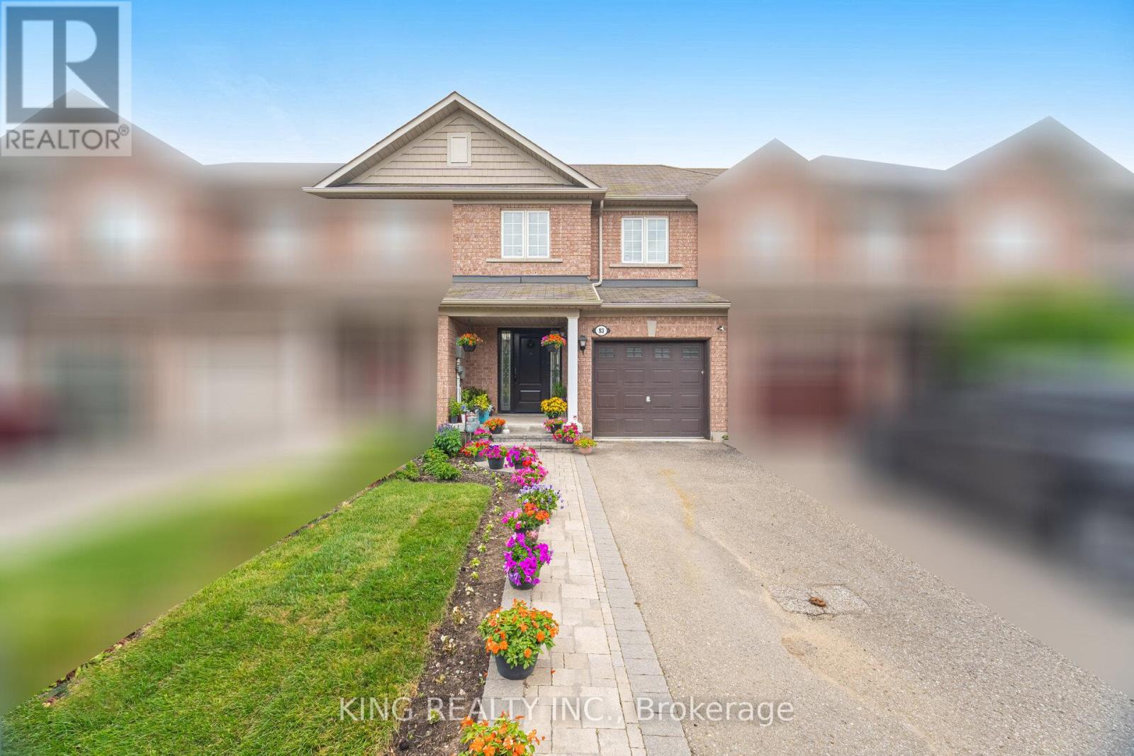 Photo 2 of 93 Crystal Glen Crescent, Brampton ON
