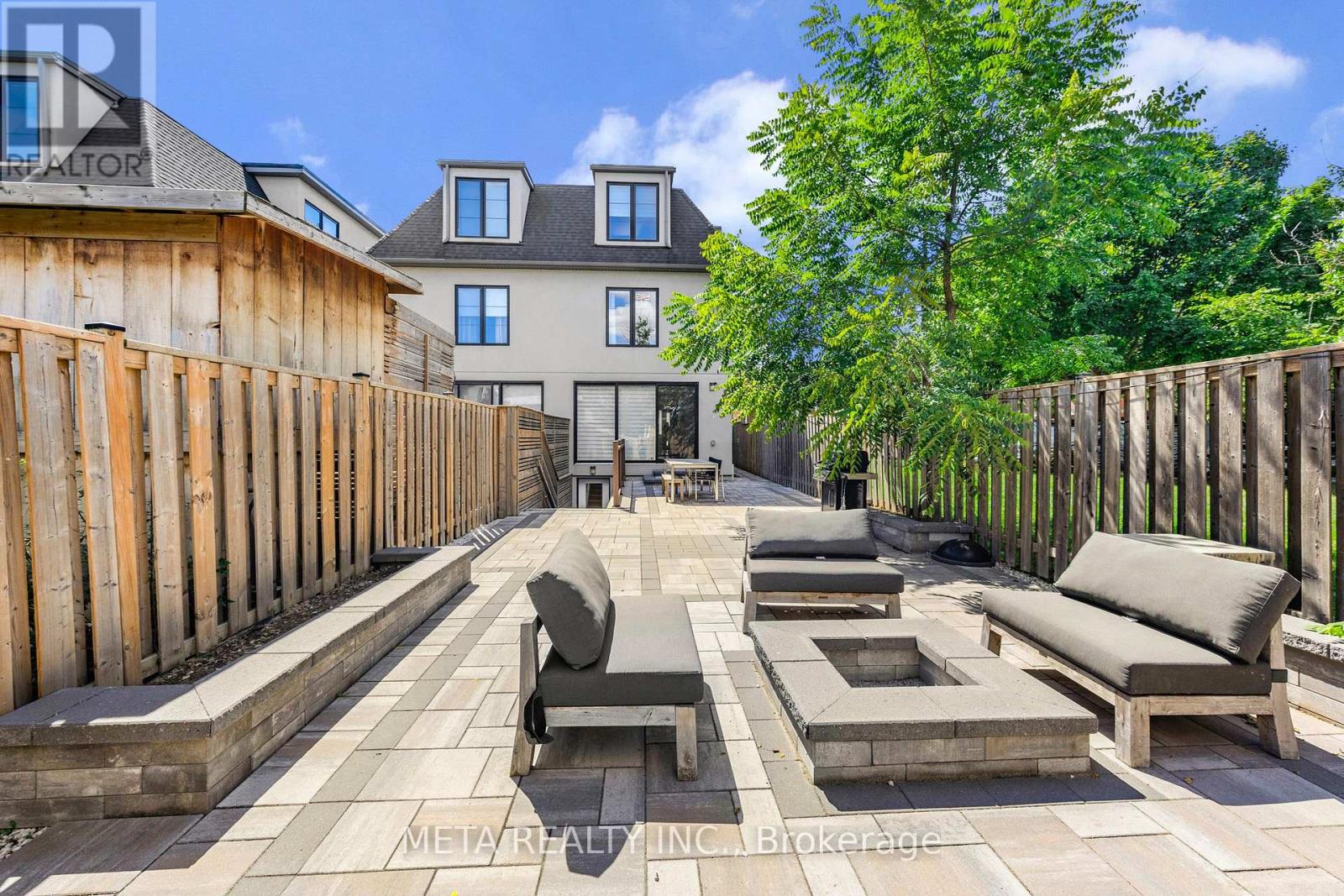 Photo 19 of 41 B Maple Avenue N, Mississauga ON