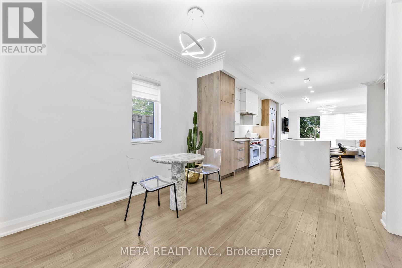 Photo 38 of 41 B Maple Avenue N, Mississauga ON