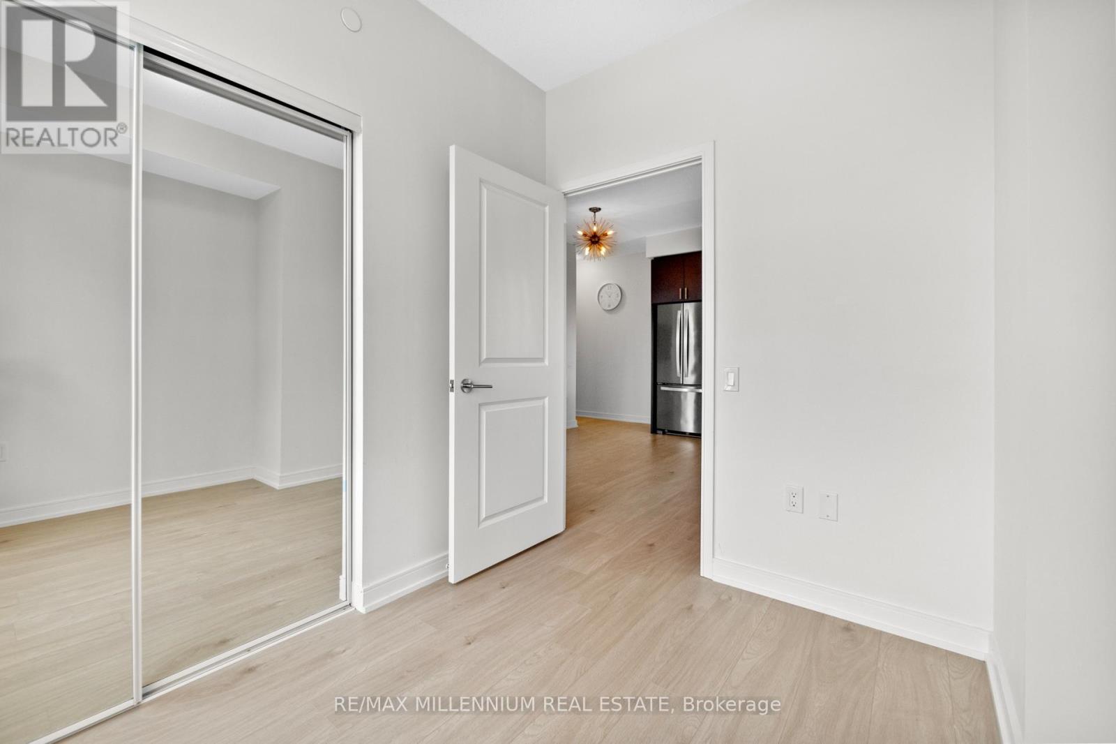 Photo 30 of 2921 8 Nahani Way, Mississauga ON
