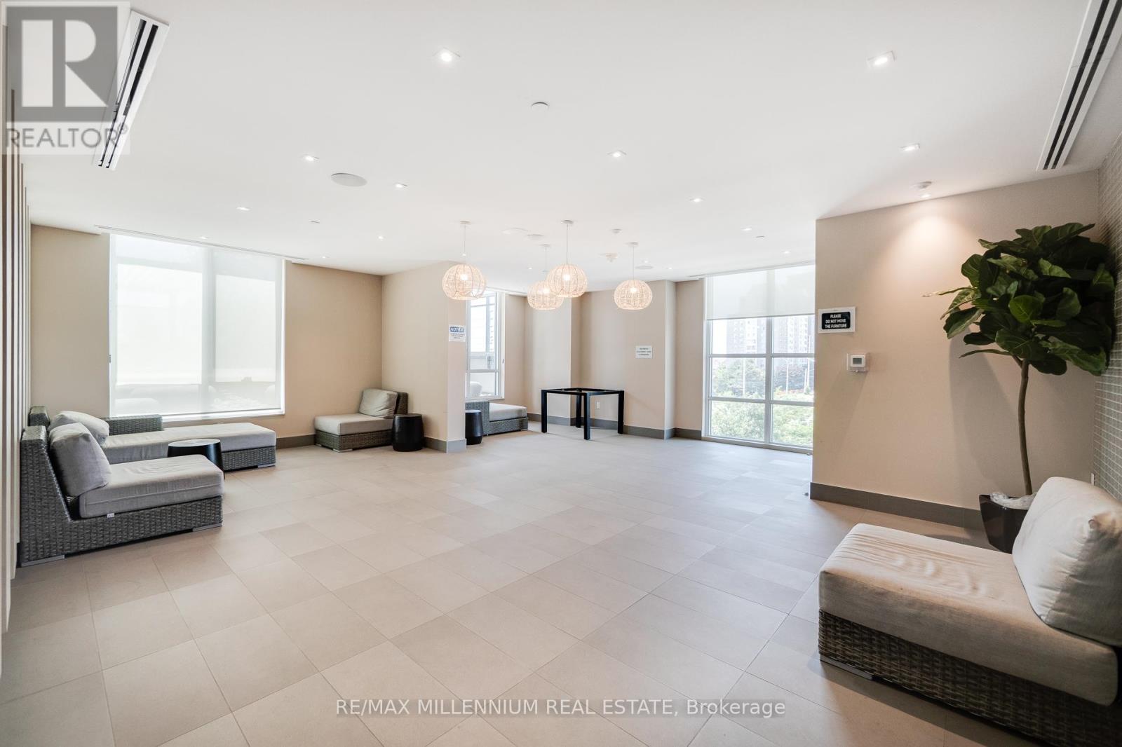 Photo 17 of 2921 8 Nahani Way, Mississauga ON
