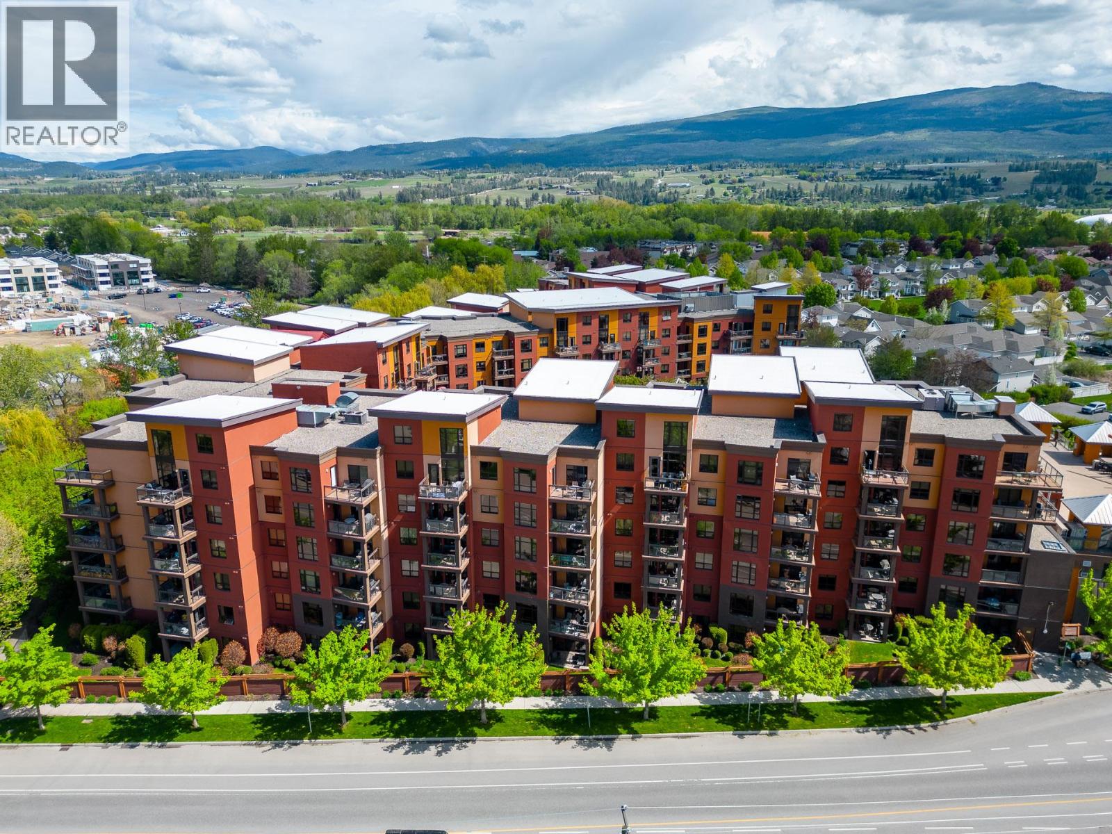 153 654 Cook Road, Kelowna