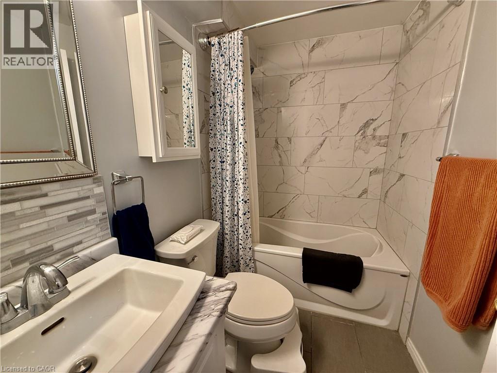 Photo 8 of 601 Columbia Forest Boulevard Unit 1, Waterloo ON