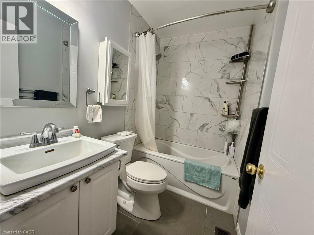 Photo 16 of 601 Columbia Forest Boulevard Unit 1, Waterloo ON