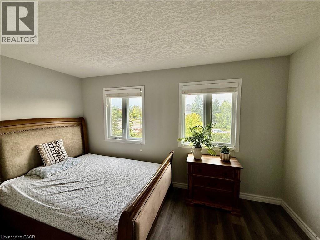 Photo 7 of 601 Columbia Forest Boulevard Unit 1, Waterloo ON