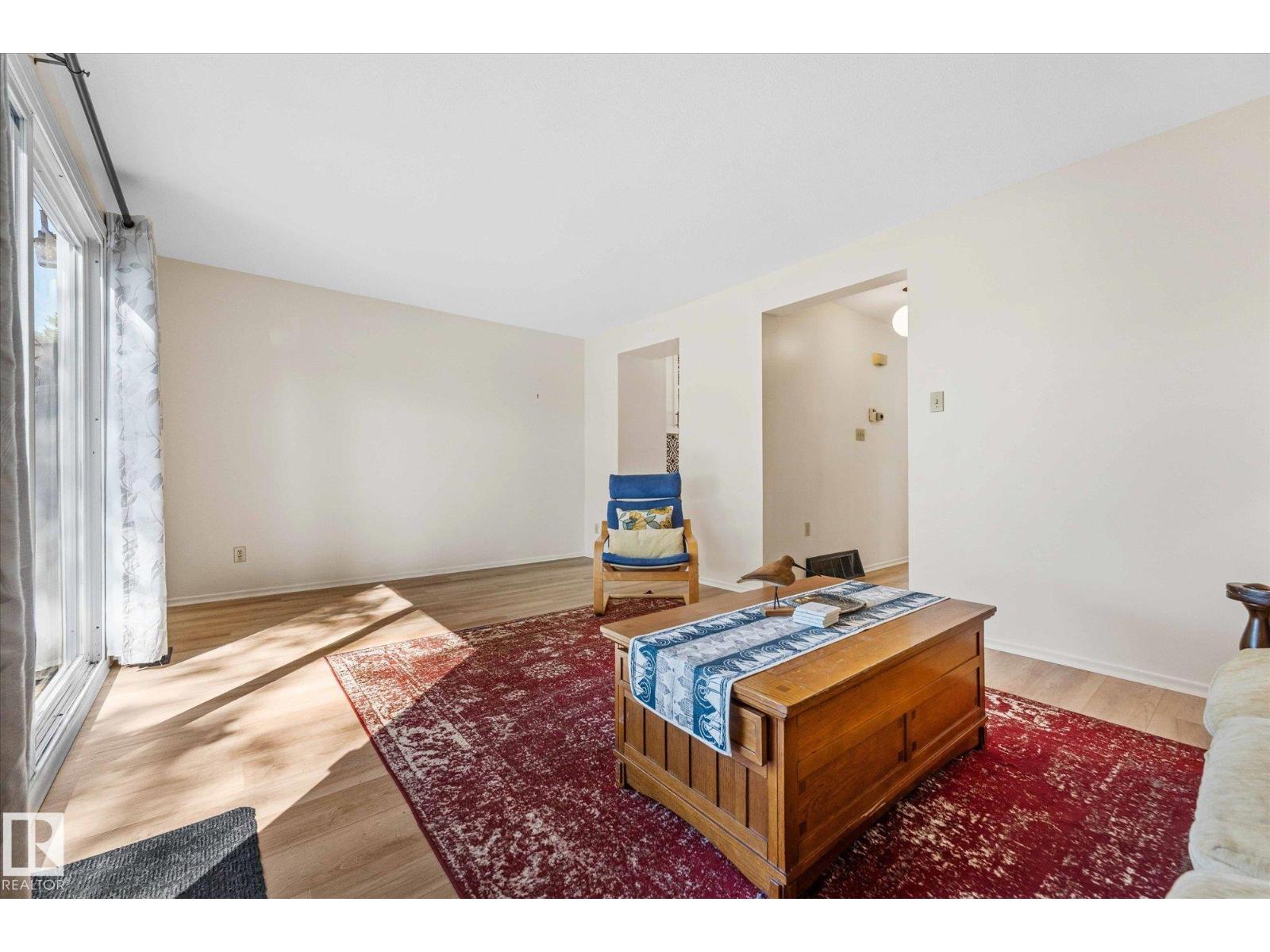 Photo 39 of 17528 76 Av Nw, Edmonton AB