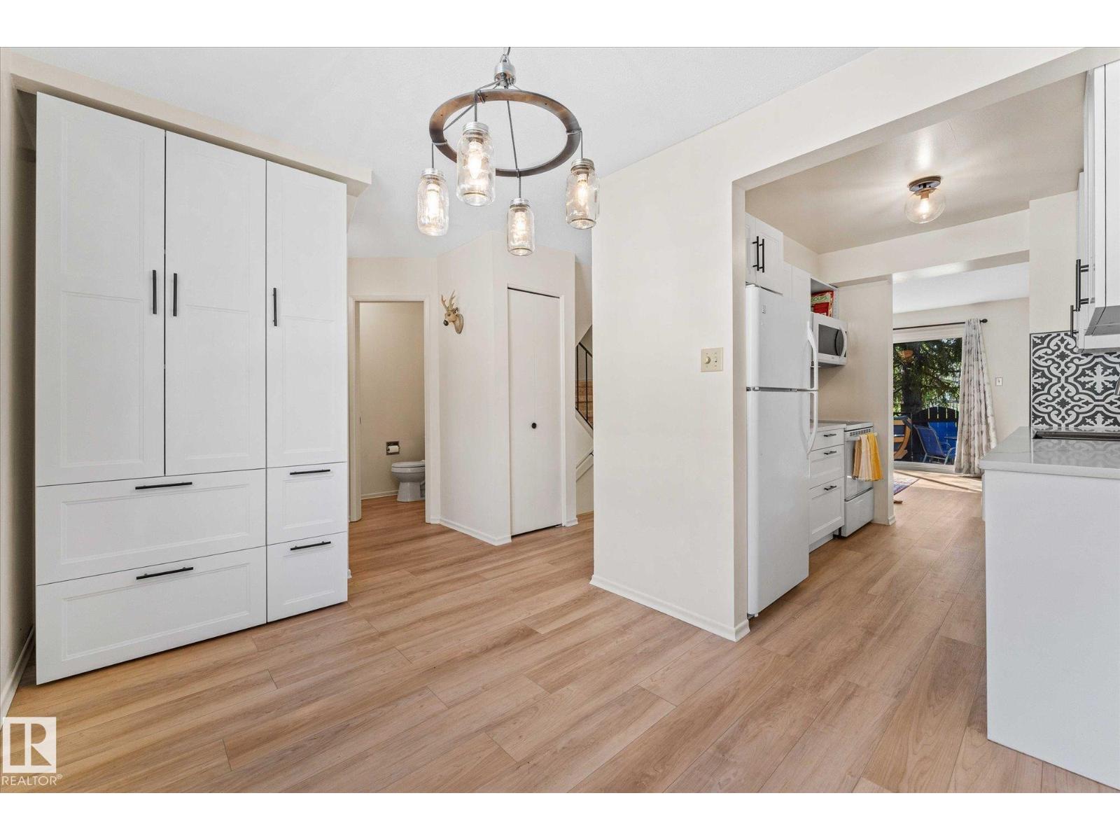 Photo 45 of 17528 76 Av Nw, Edmonton AB