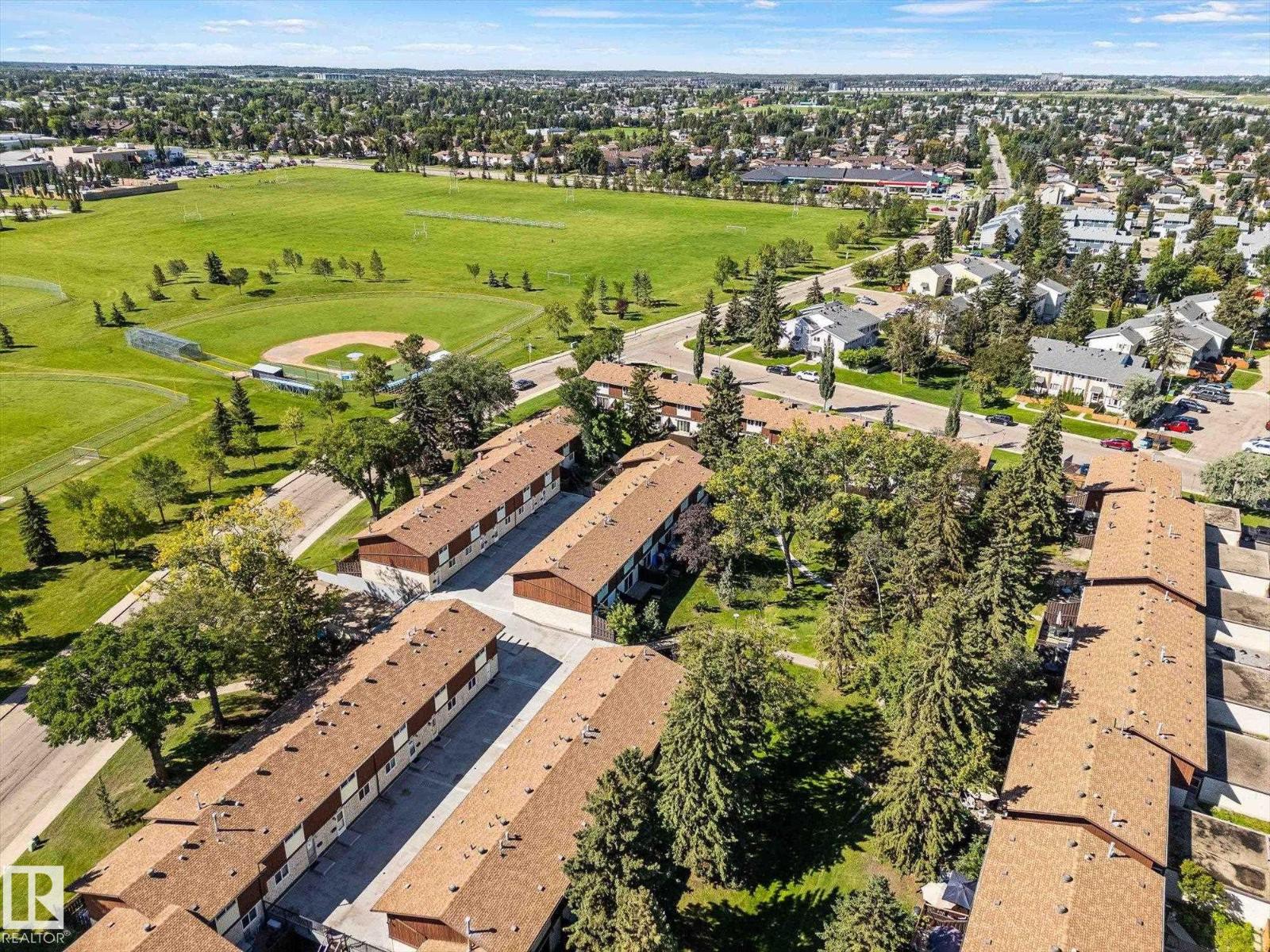 Photo 28 of 17528 76 Av Nw, Edmonton AB