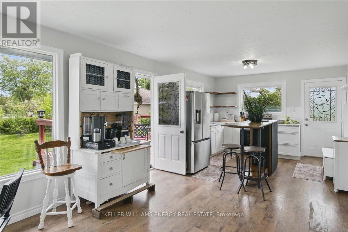 Photo 17 of 33 Lila Court, Kawartha Lakes ON