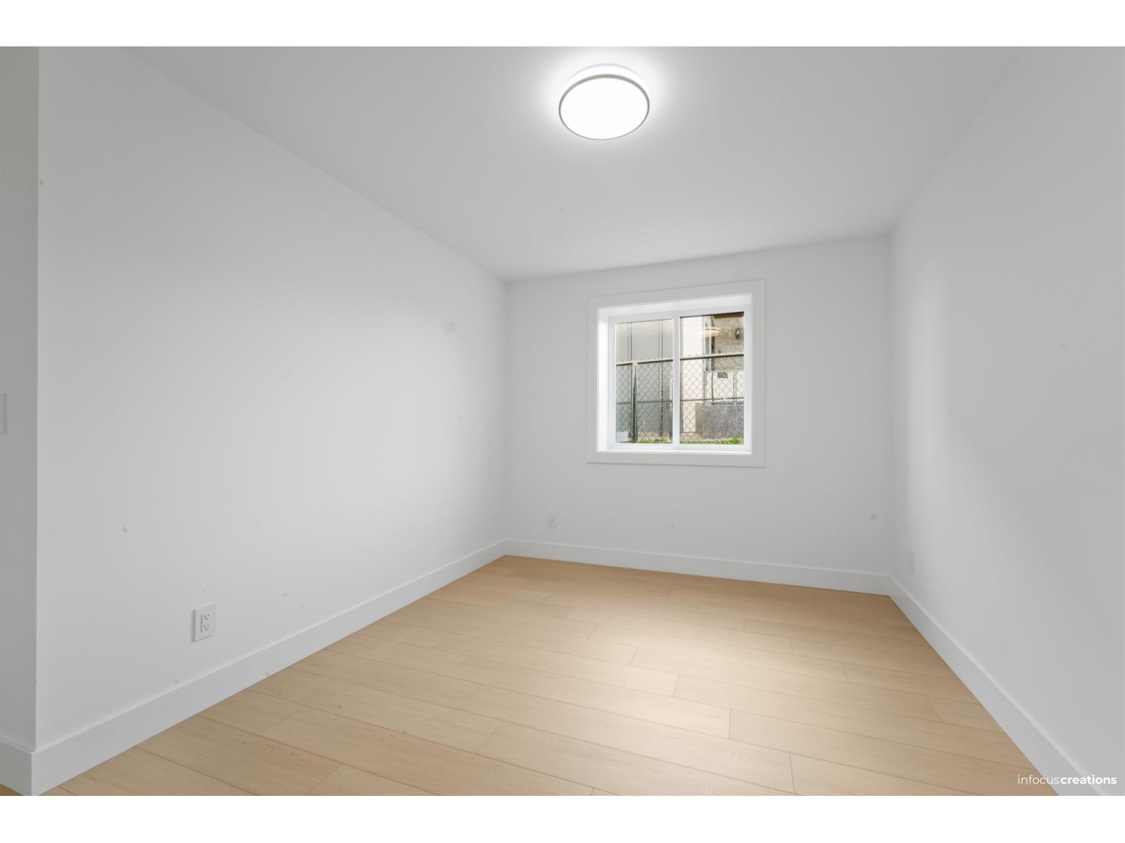 Photo 14 of 15448 76 B Avenue, Surrey BC