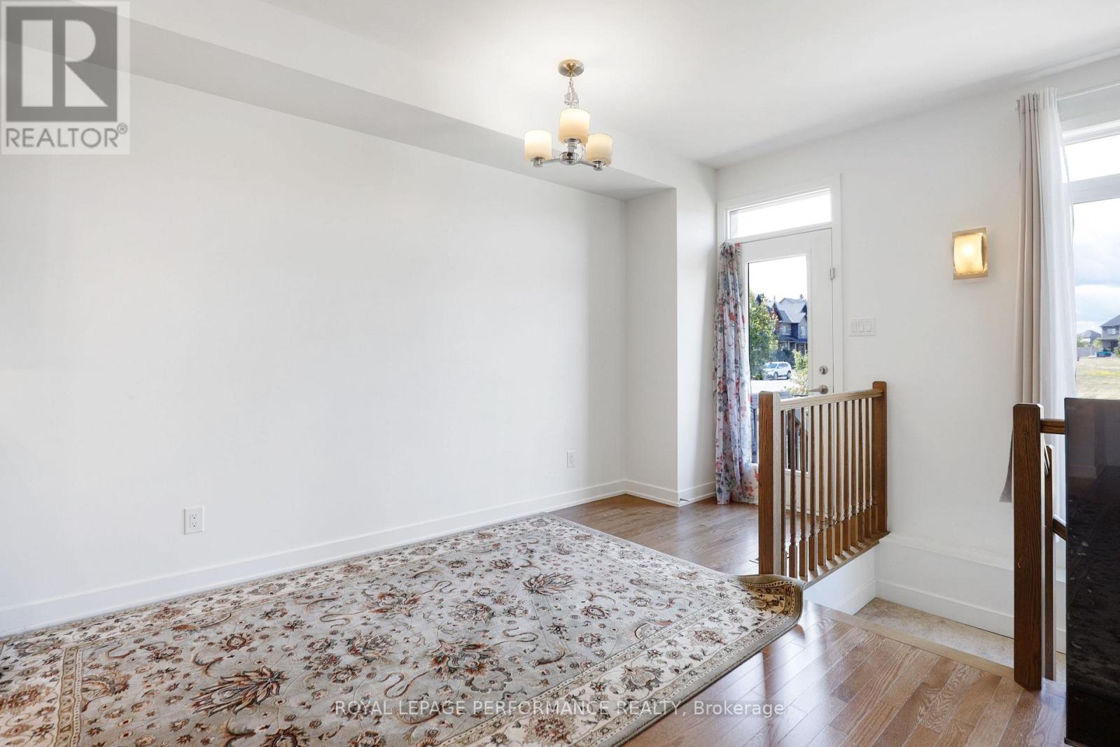 Photo 15 of 471 Fernside Street, Ottawa ON