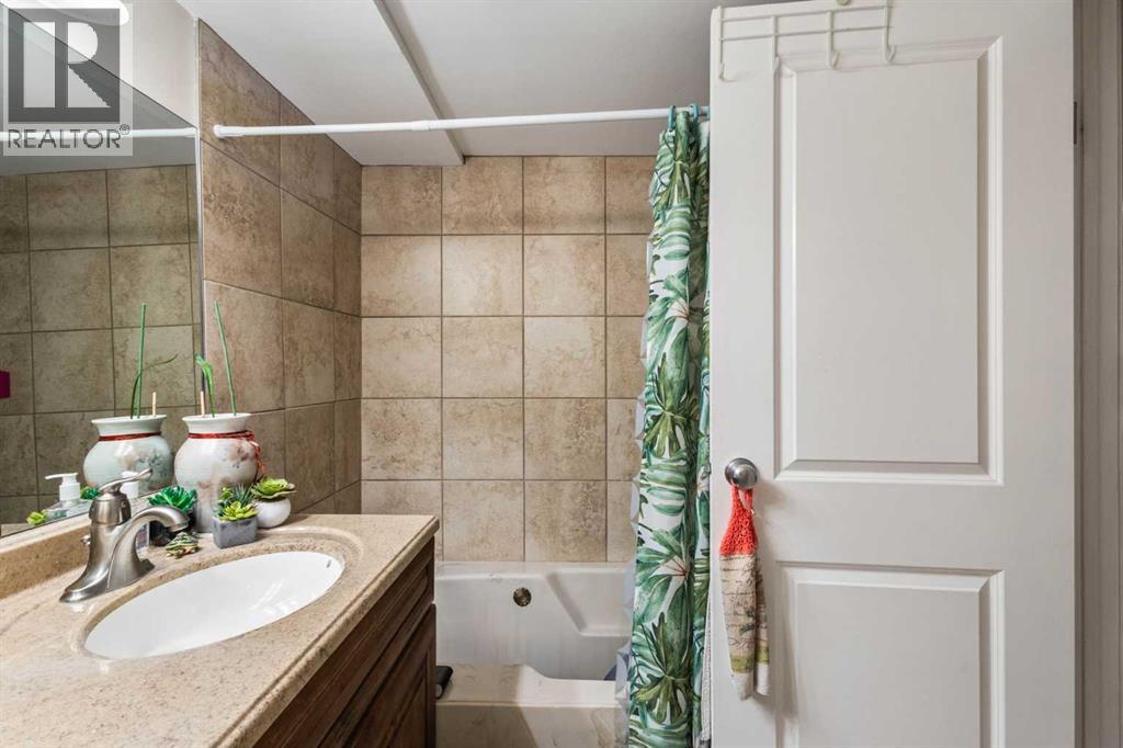 Photo 12 of 84 Fallswater Road Ne, Calgary AB