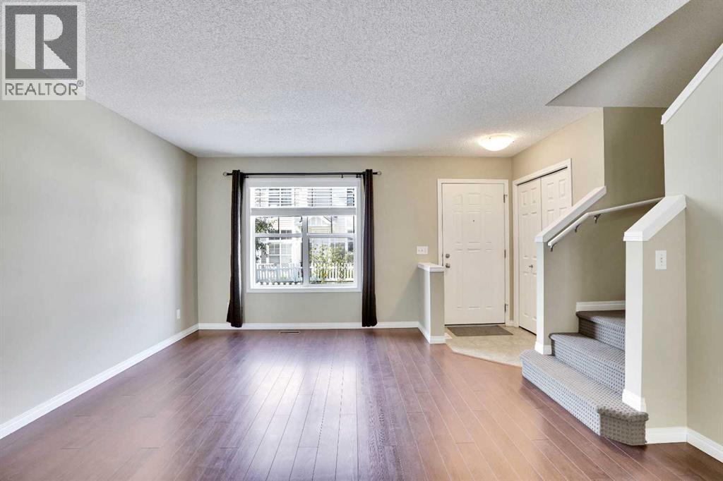 Photo 8 of 3174 New Brighton Gardens Se, Calgary AB