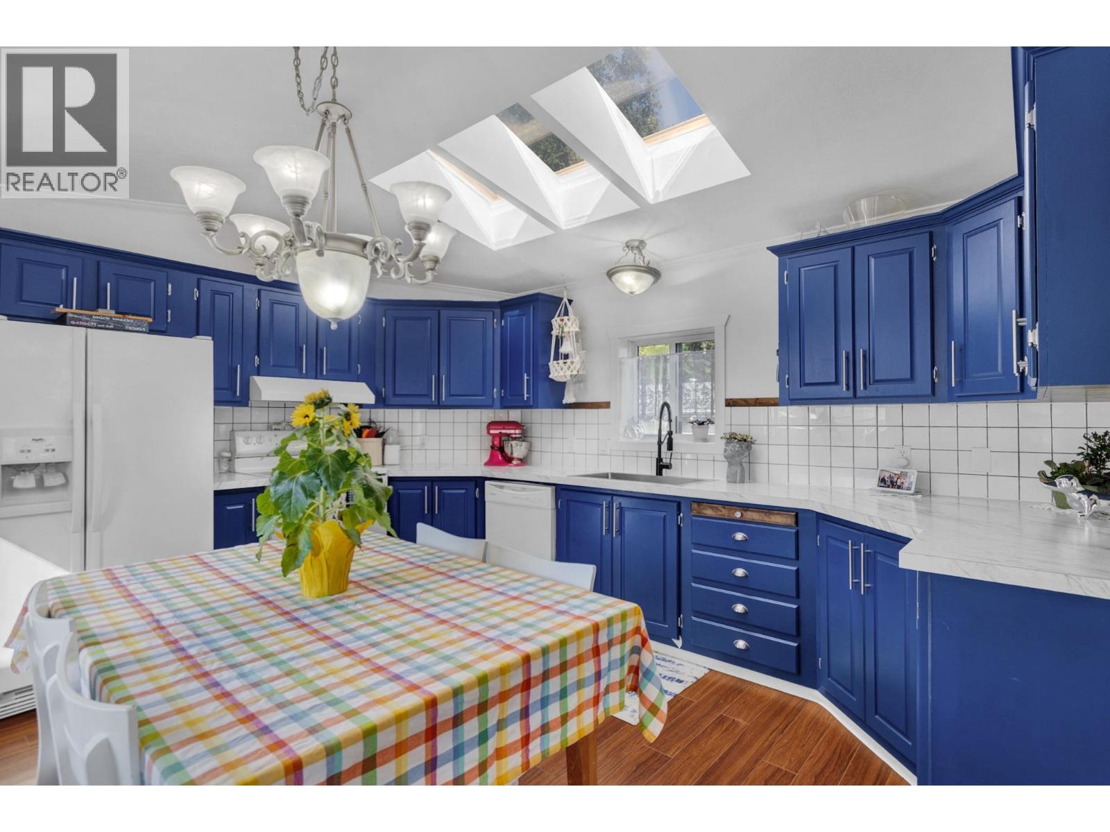 Photo 6 of 2986 Greenforest Crescent, Prince George BC