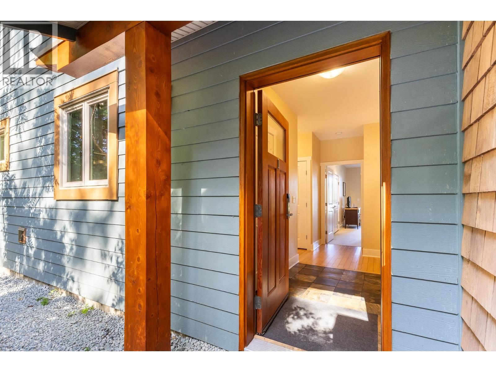 1D 12849 LAGOON ROAD, Madeira Park