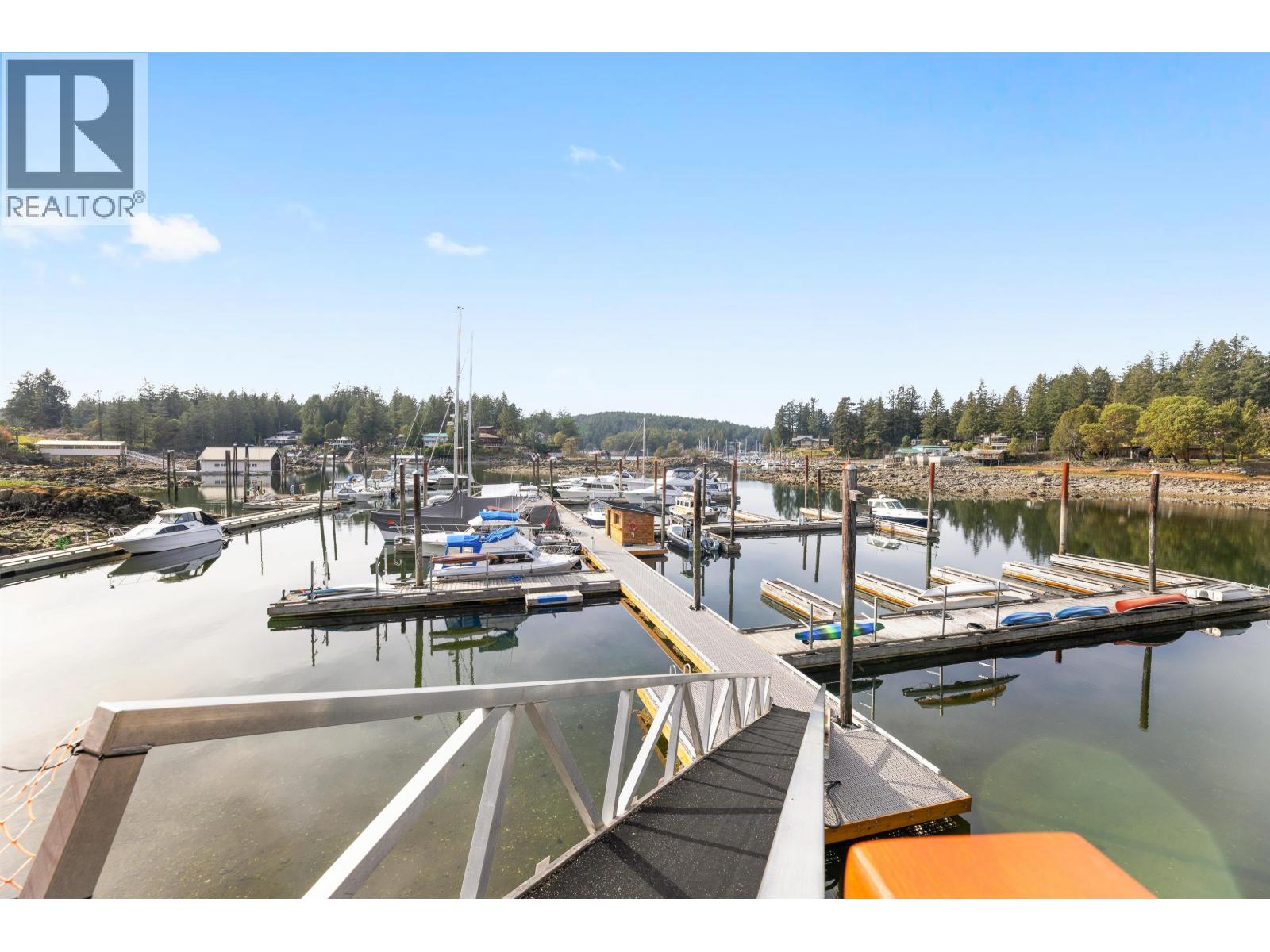 1D 12849 LAGOON ROAD, Madeira Park
