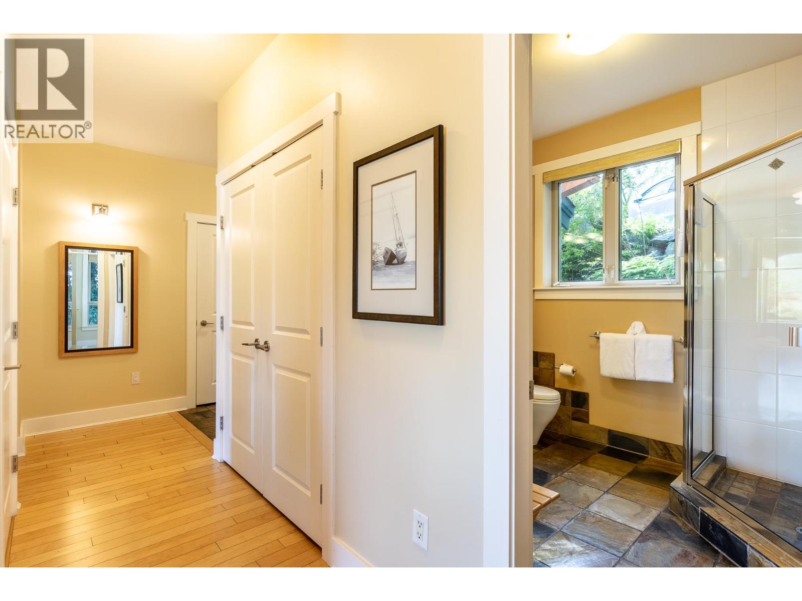 1D 12849 LAGOON ROAD, Madeira Park