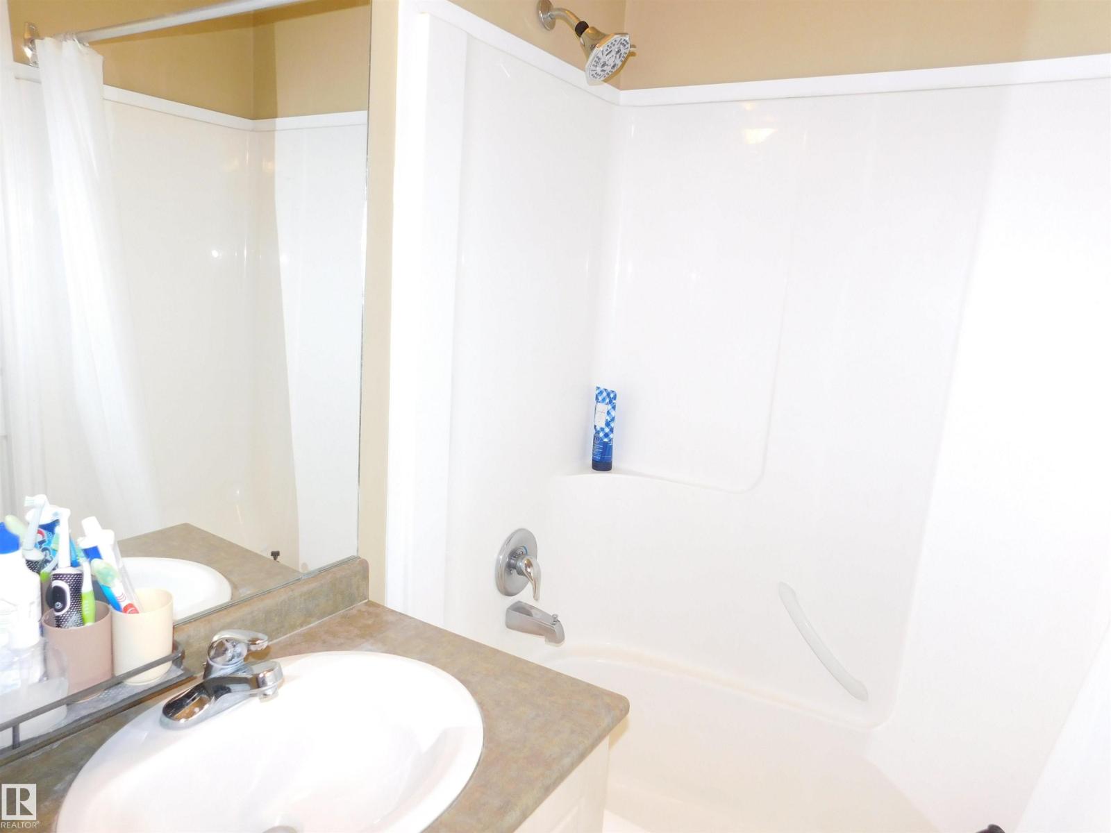 Photo 17 of 402 9120 156 St Nw, Edmonton AB
