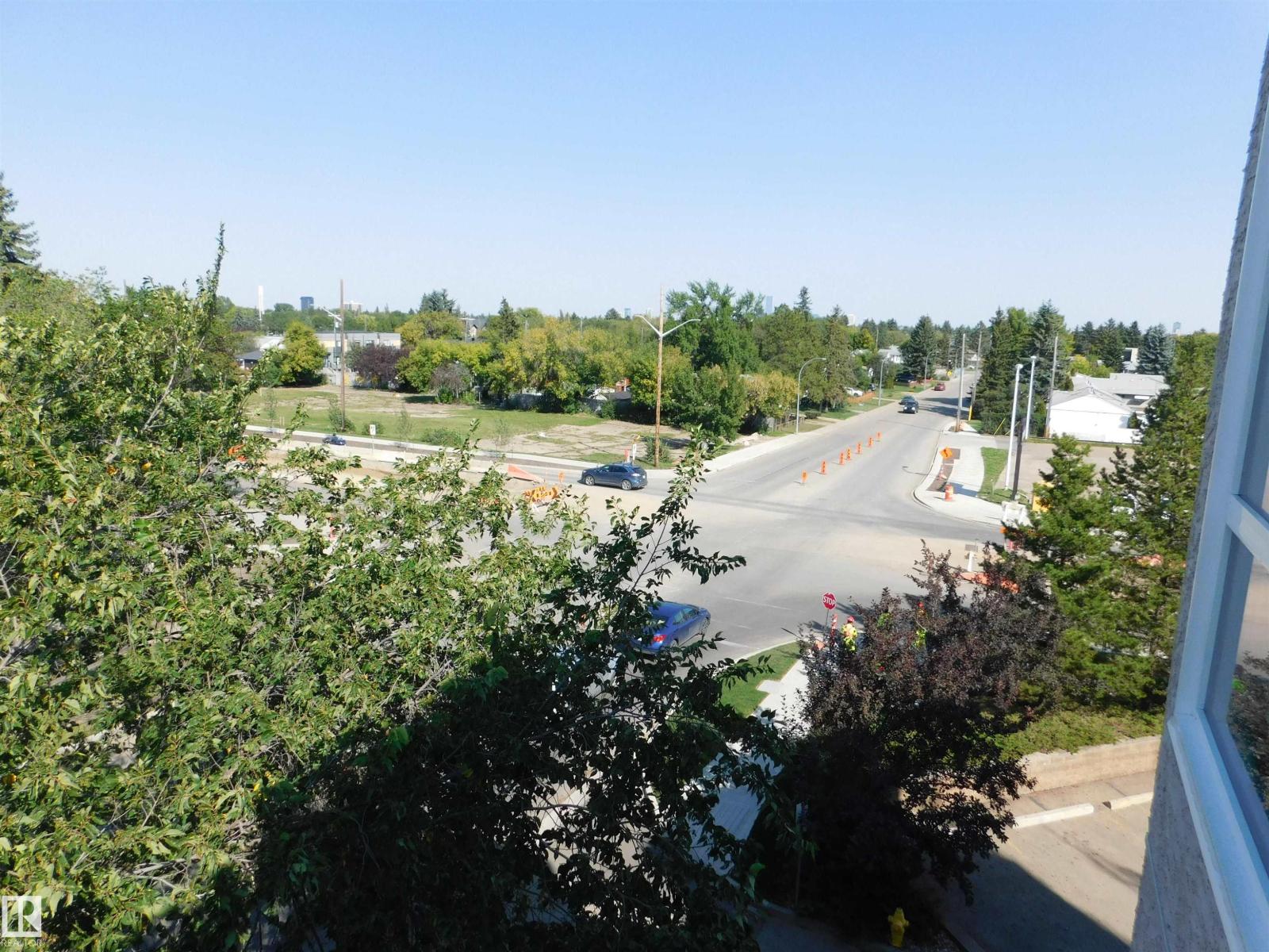 Photo 7 of 402 9120 156 St Nw, Edmonton AB
