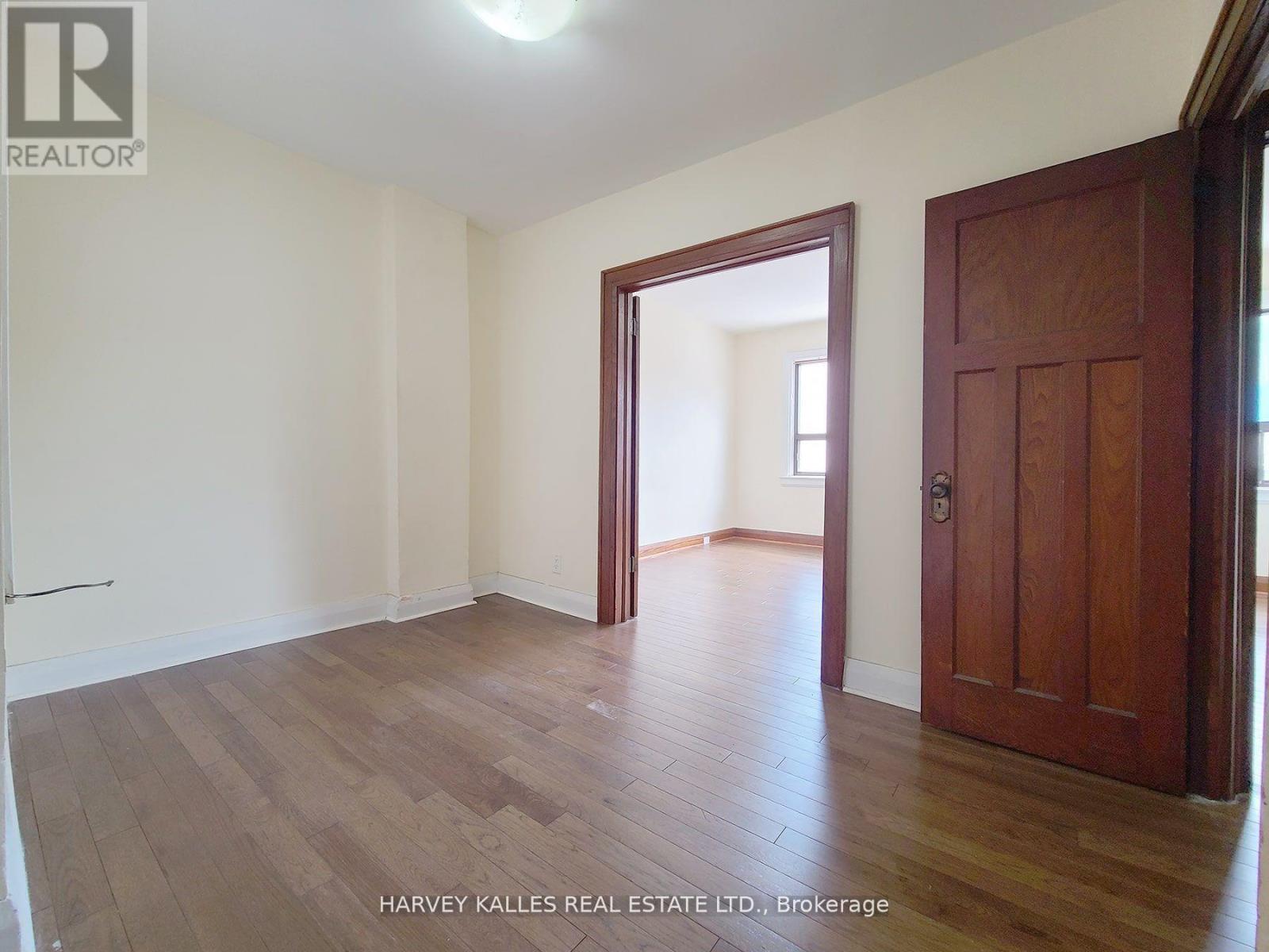 Photo 9 of D 1108 Yonge Street, Toronto ON