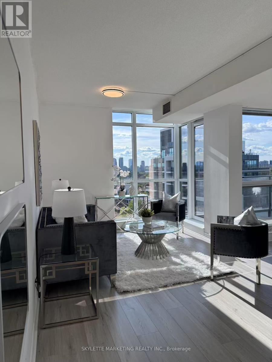 Photo 6 of 1315 2885 Bayview Avenue, Toronto ON