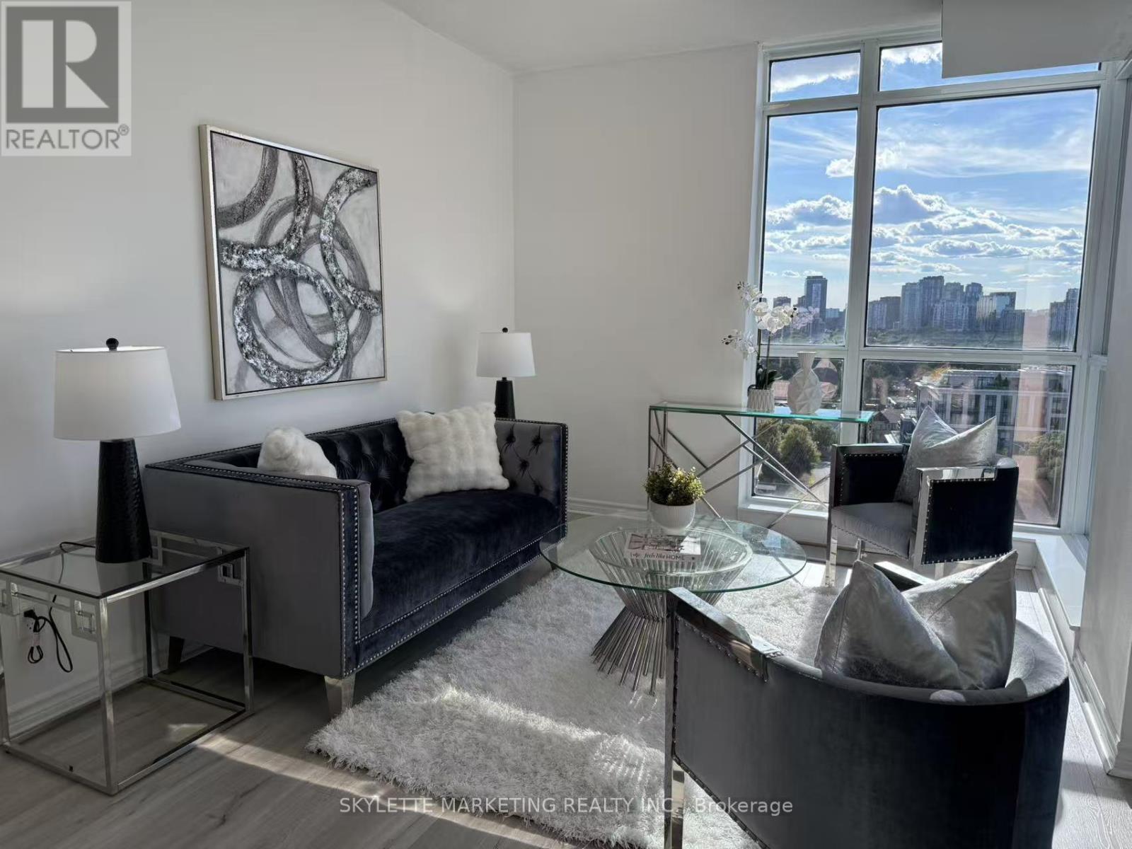 Photo 22 of 1315 2885 Bayview Avenue, Toronto ON