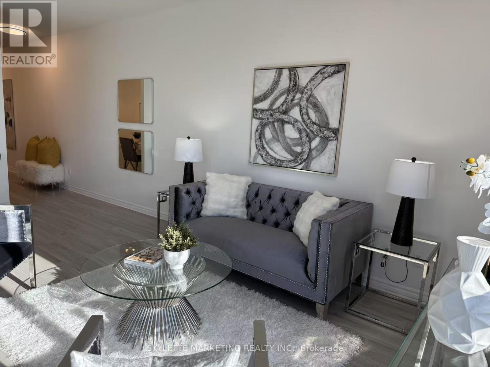 Photo 26 of 1315 2885 Bayview Avenue, Toronto ON